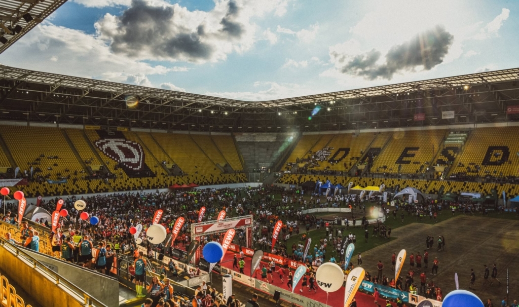 stadion Abschluss und Siegerehrung im Rudolf-Harbig-Stadion